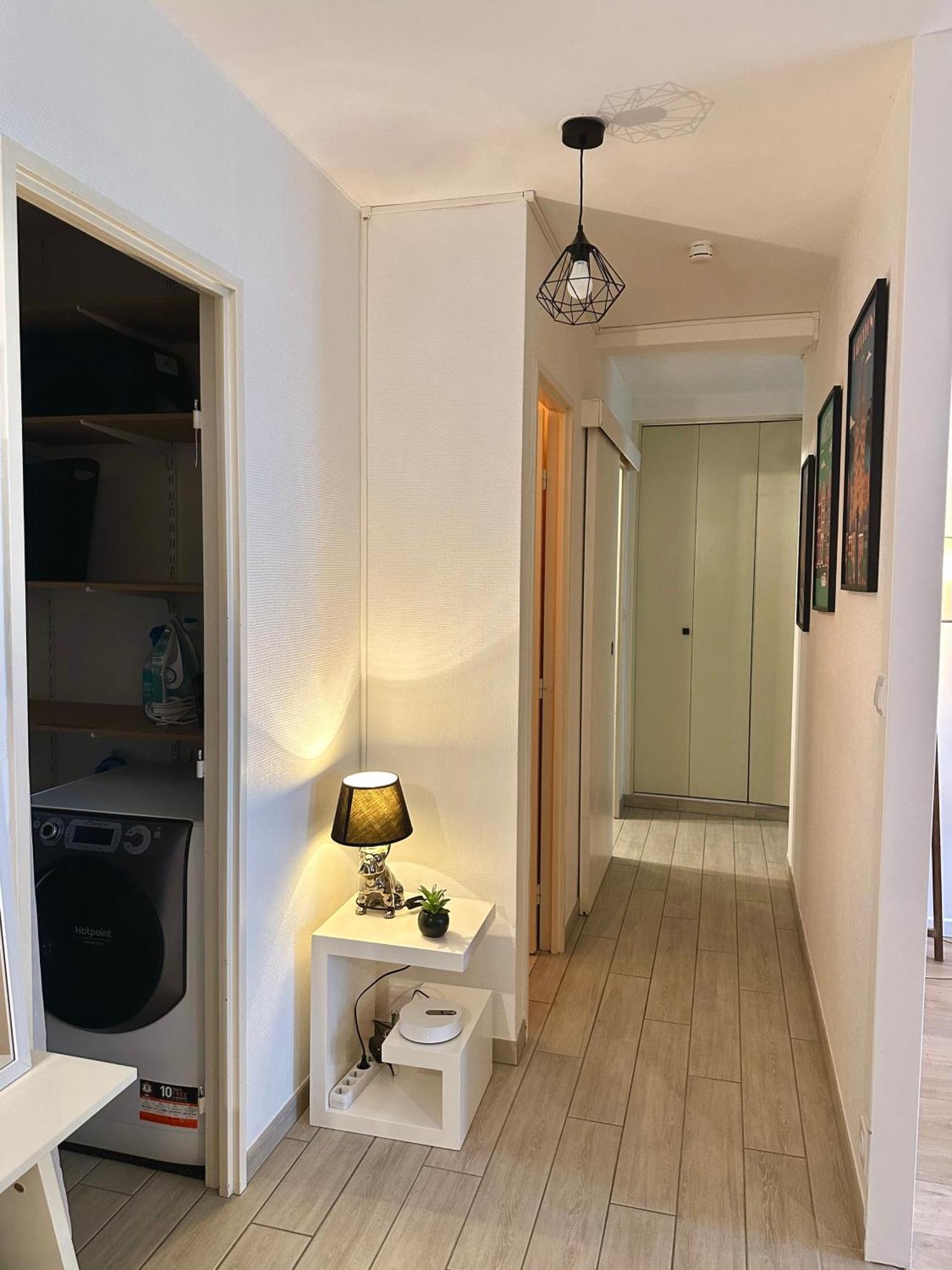 Le Beau Hugo Apartment Mainvilliers  Exterior photo